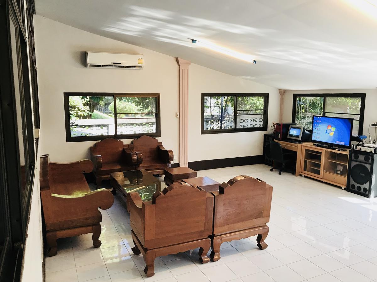 Winter House Chiang Rai Hotel Exterior foto