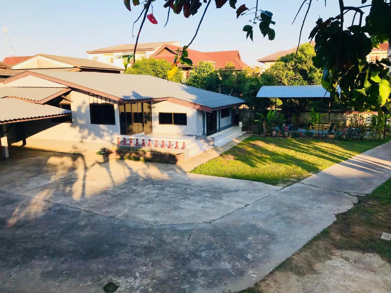 Winter House Chiang Rai Hotel Exterior foto
